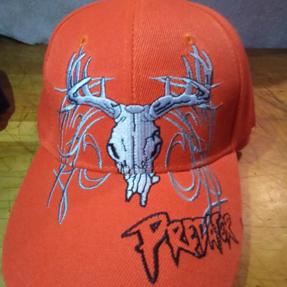 Predator Hat, great quality, all sewn details